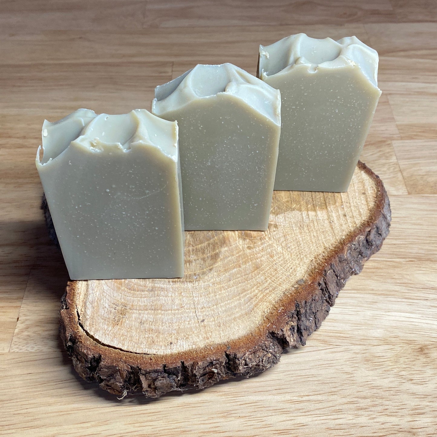 Savon N°1 - Lait de chèvre, Argile verte, Teatree